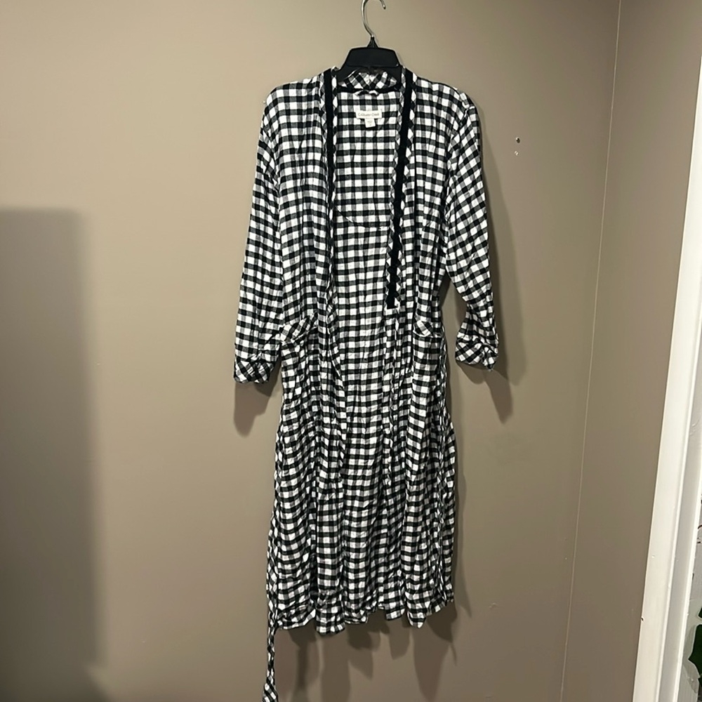 Coldwater Creek Robe